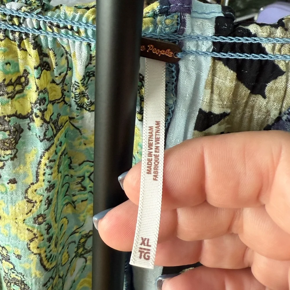 🦋 FREE PEOPLE 🦋 Multicolor Patchwork Blouse - Picture 4 of 6